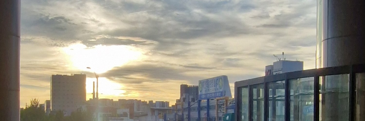 kimit999's profile banner image