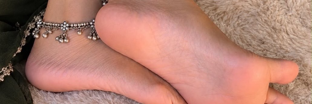 GoddessNavyaaa's profile banner image