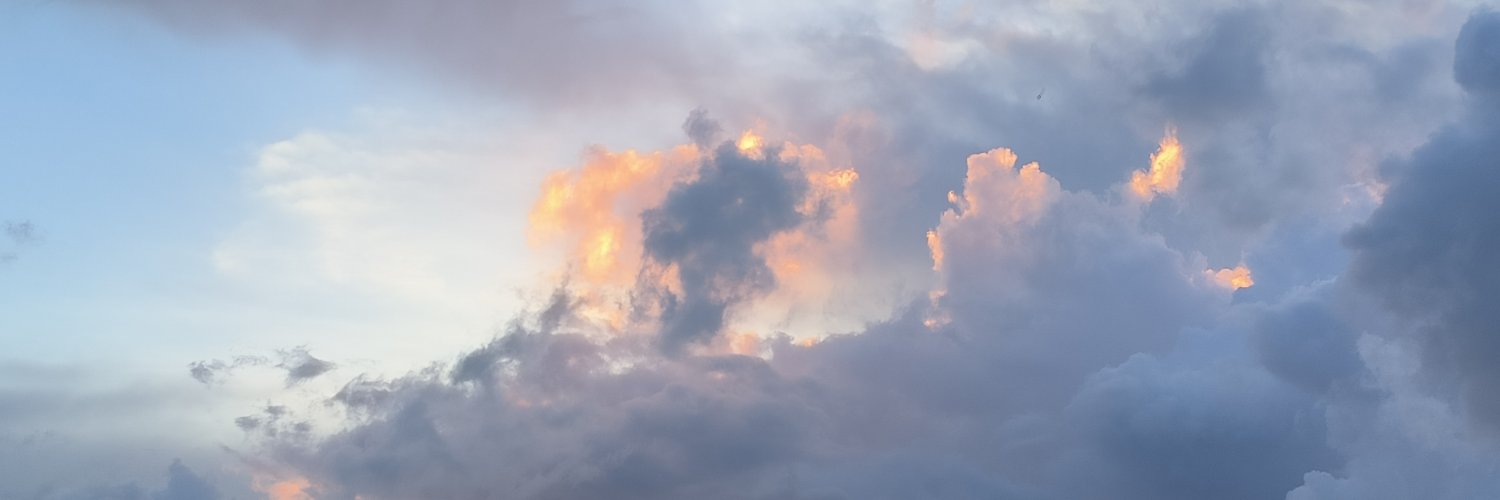 zure326's profile banner image