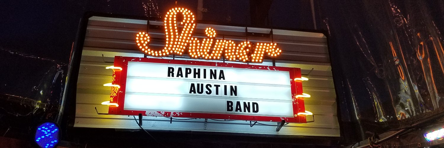 Raphinaa's profile banner image