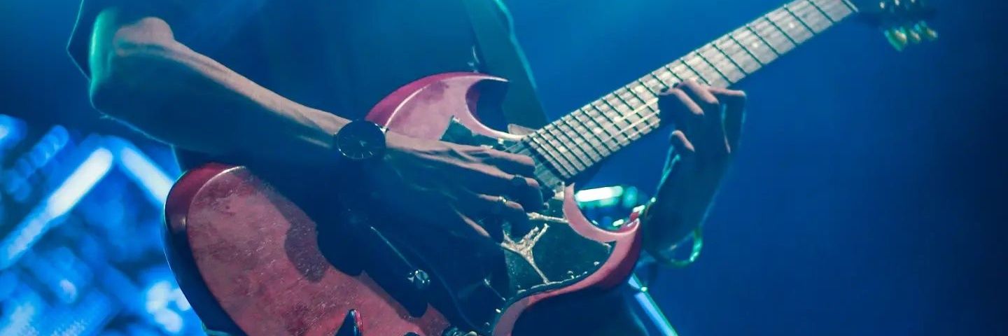 heyhellm's profile banner image