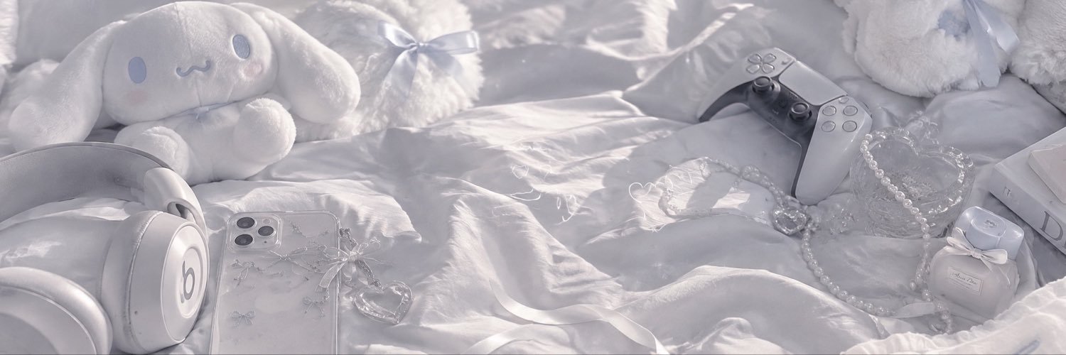 esi3ma's profile banner image