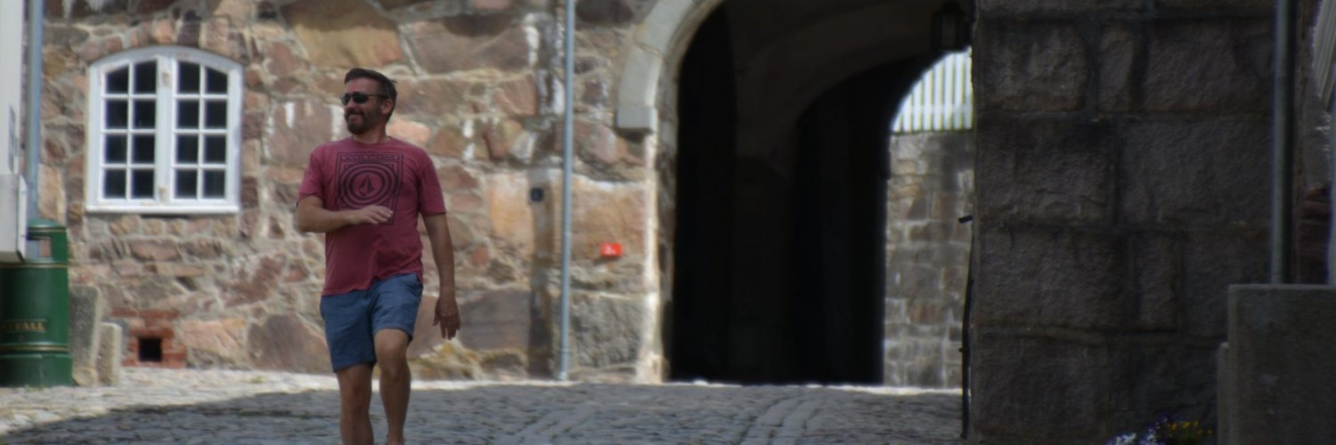 JohnnyRingtone's profile banner image