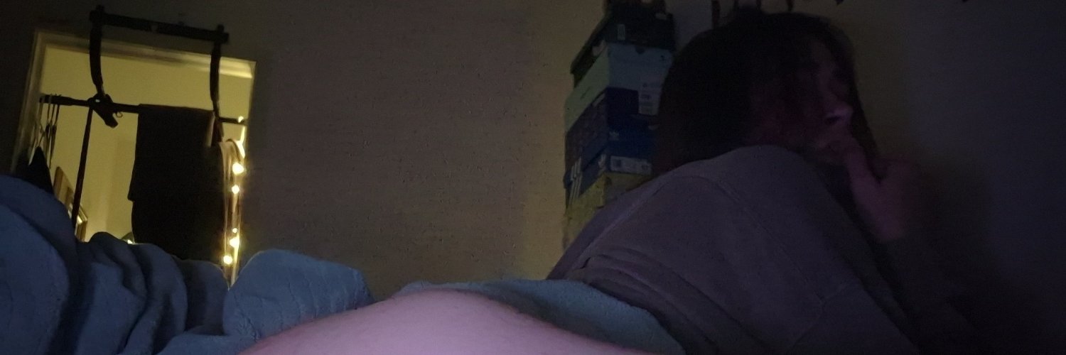 elainedotwav's profile banner image