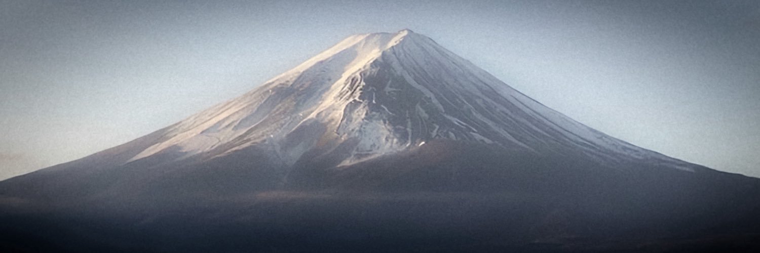 MRAVERYS's profile banner image