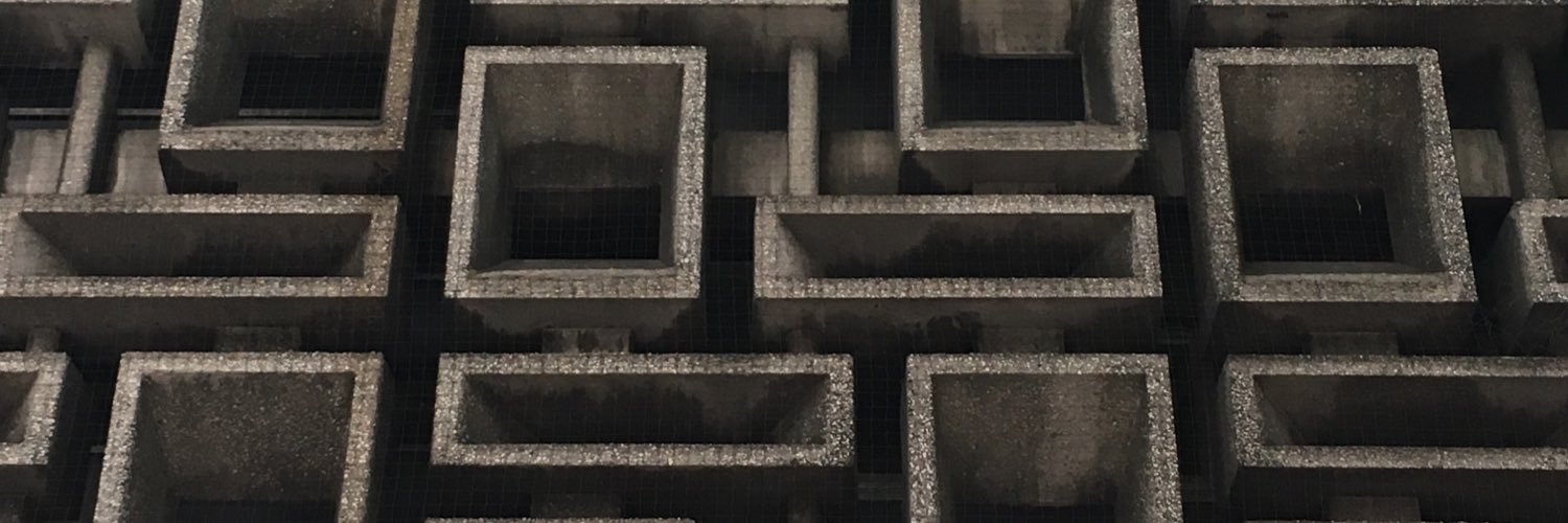 moif's profile banner image