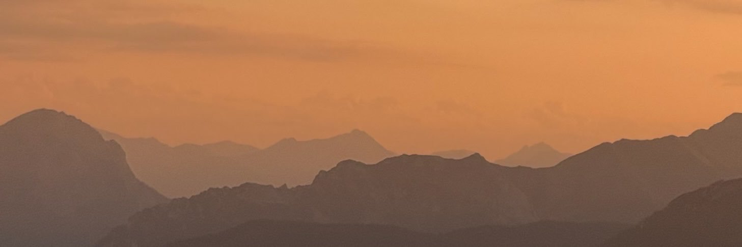 LenaAvell's profile banner image