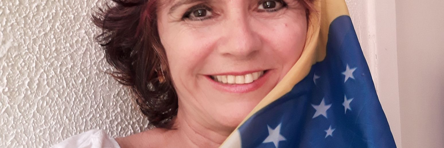 monicamelocanto's profile banner image