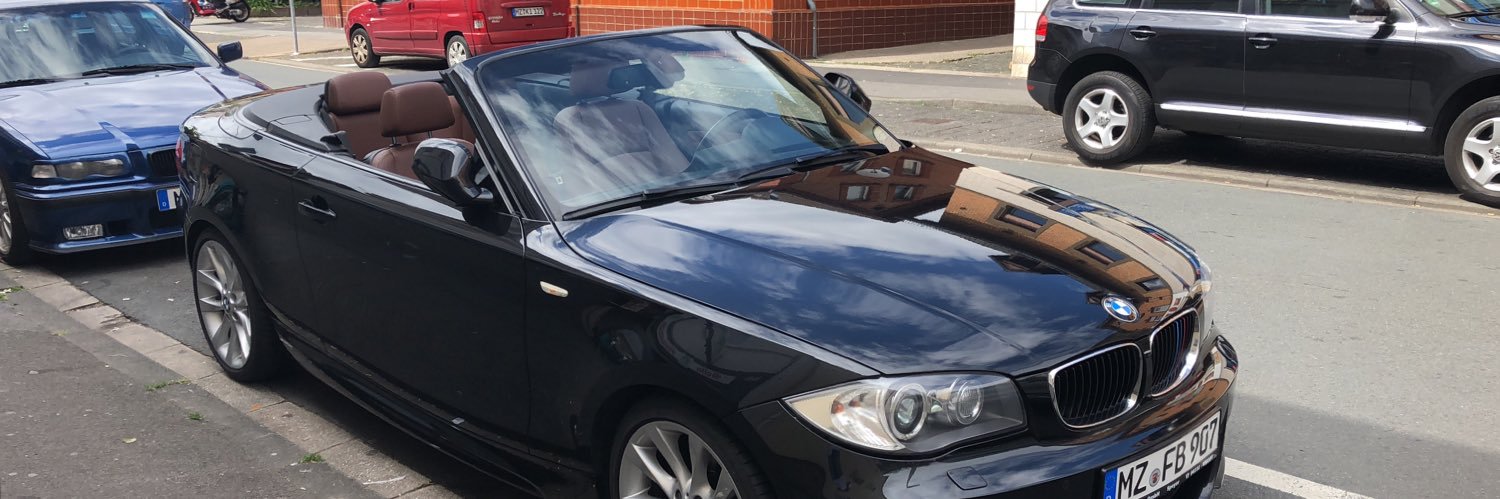 erhanmz's profile banner image