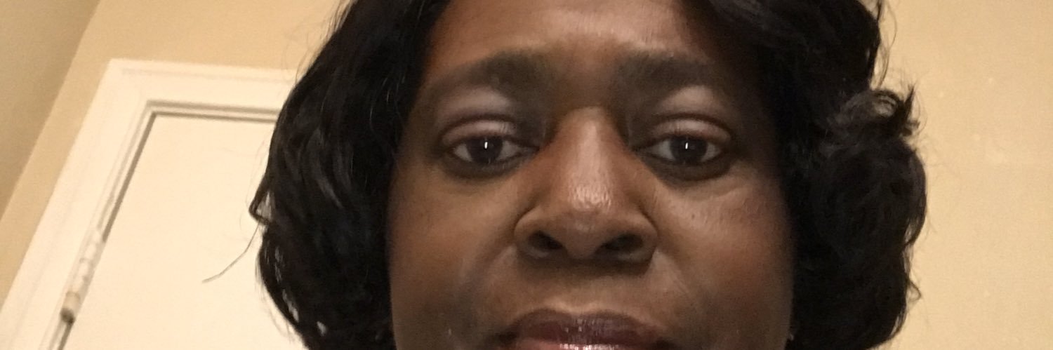 AuntMV's profile banner image