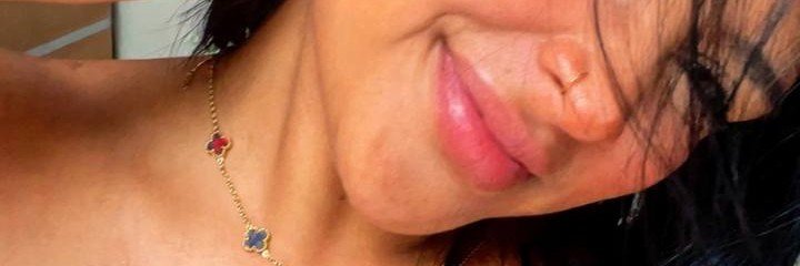 Juli_Av1's profile banner image