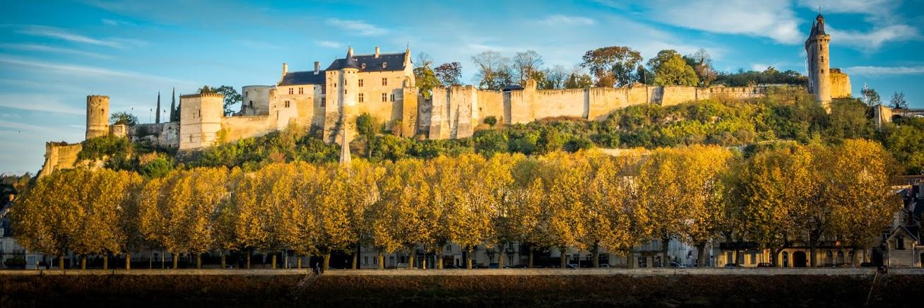 Chinon Tourisme banner