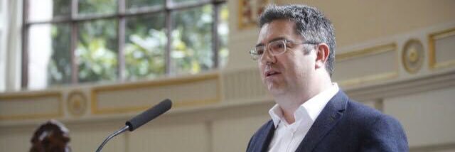 Eamonn Sinnott banner