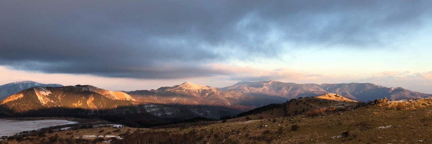 eminagatta's profile banner image