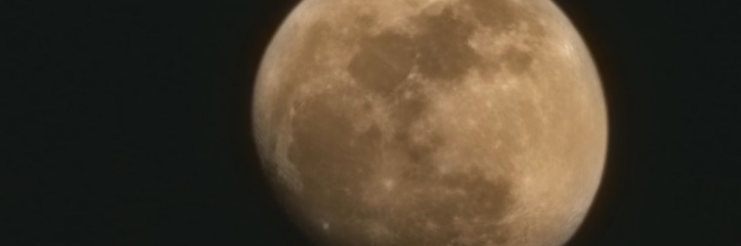 ry_ay's profile banner image