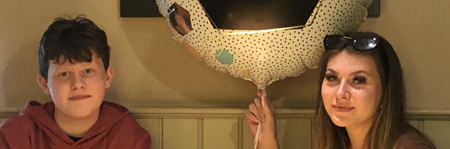 AngelaRC28's profile banner image