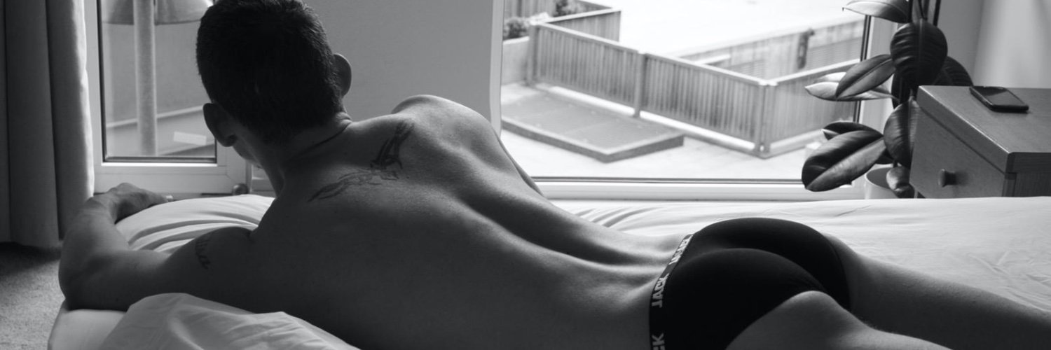 𝐉 𝐀 𝐌 𝐄 𝐒 banner