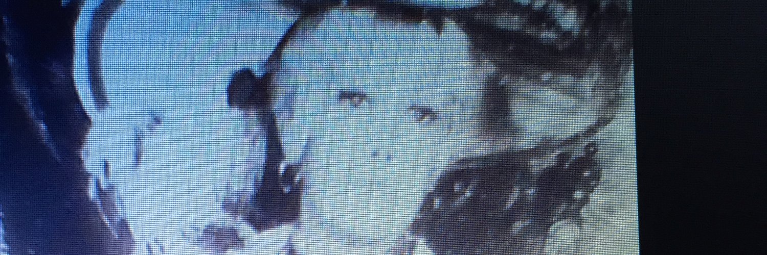 doUtewitter's profile banner image