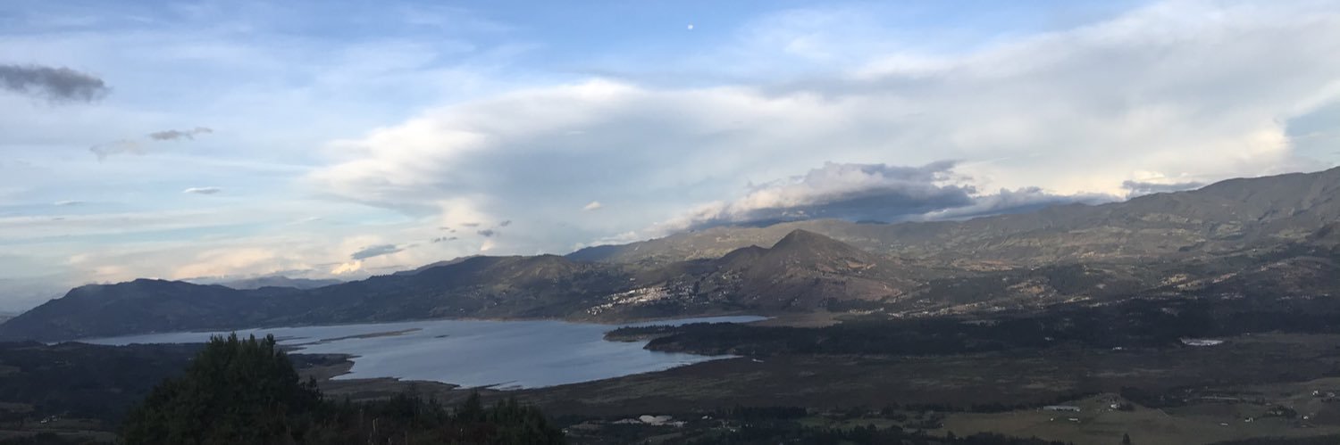 mayraescony's profile banner image