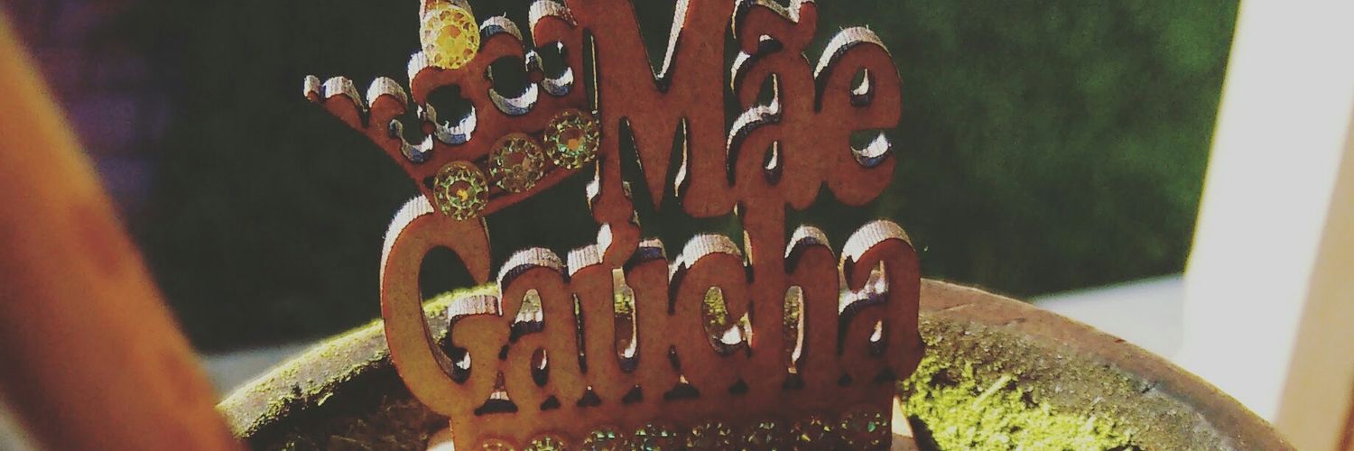helenescobarr's profile banner image
