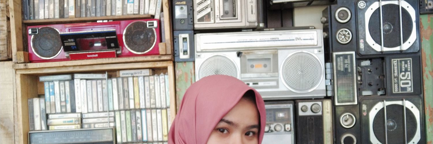 gheanitha's profile banner image