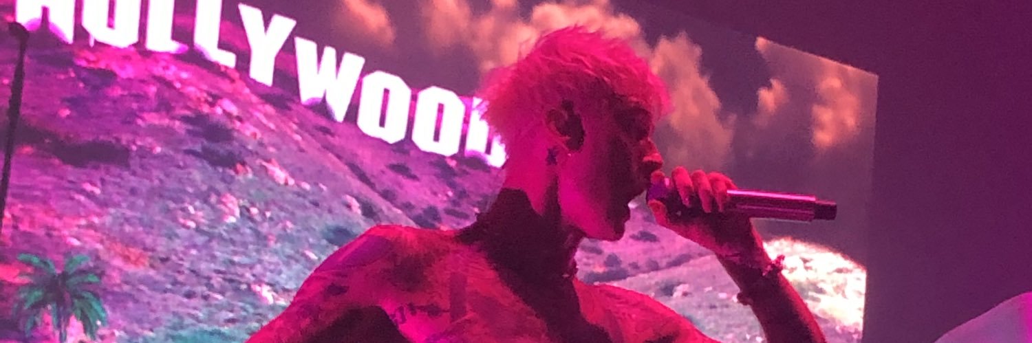 PinkSunflower's profile banner image