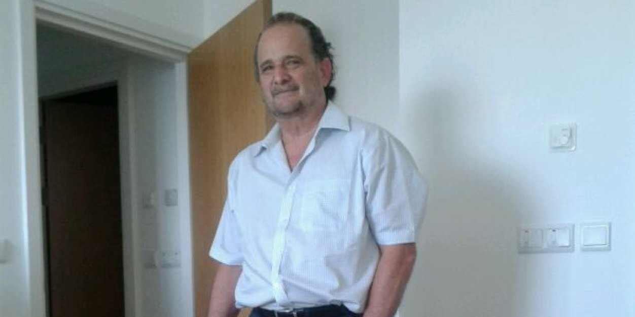 Robert Vasquez banner