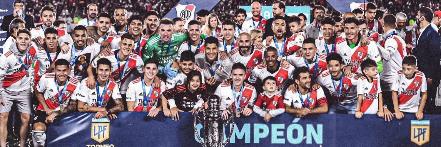 AnaRomeroo's profile banner image