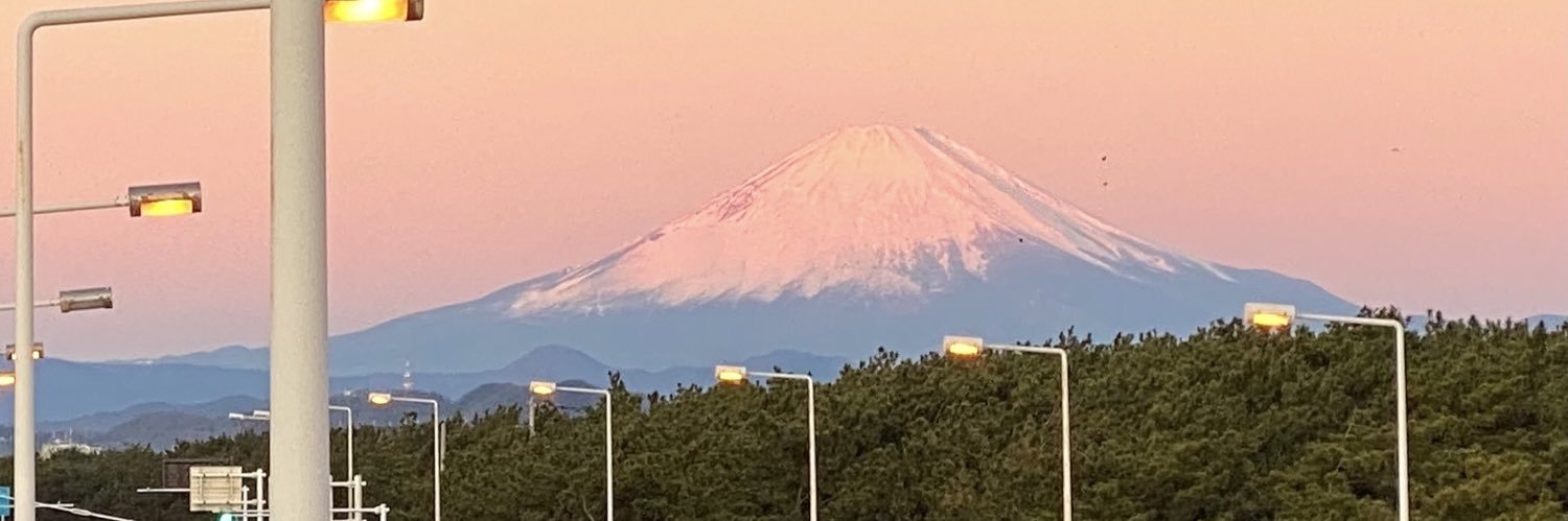 emichibichi's profile banner image
