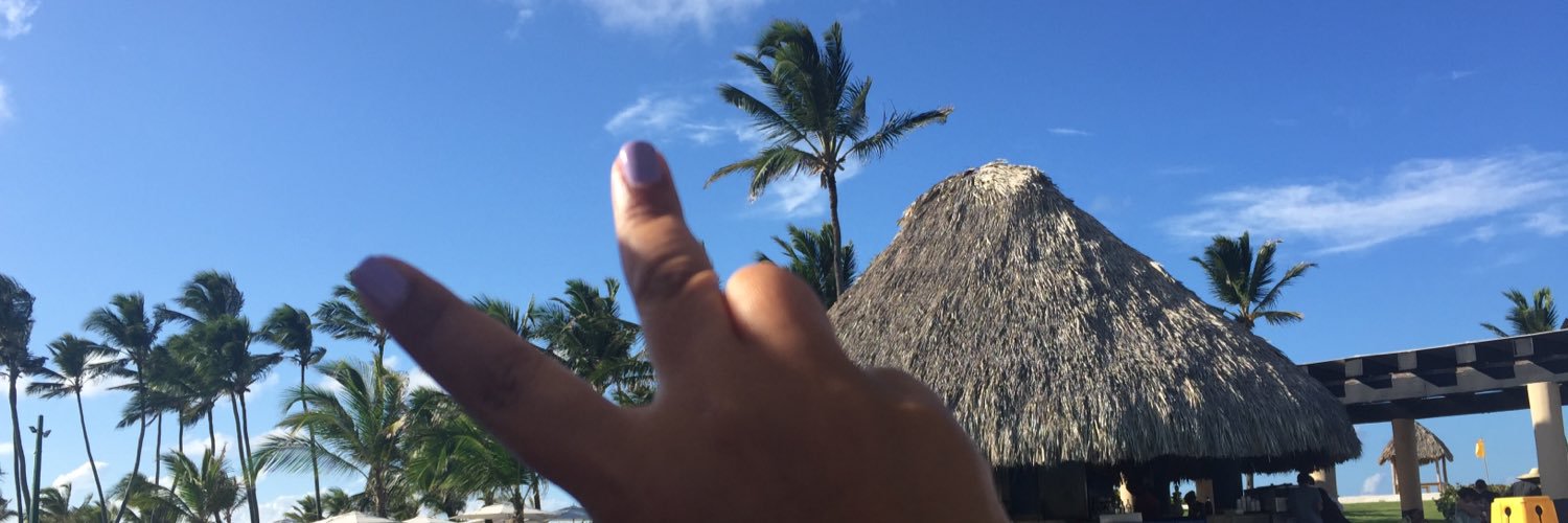 emmavdez's profile banner image