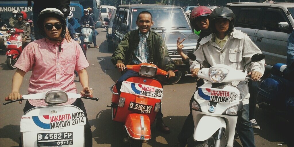 sentotwira's profile banner image
