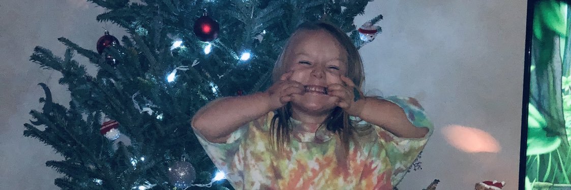 tayrosee's profile banner image