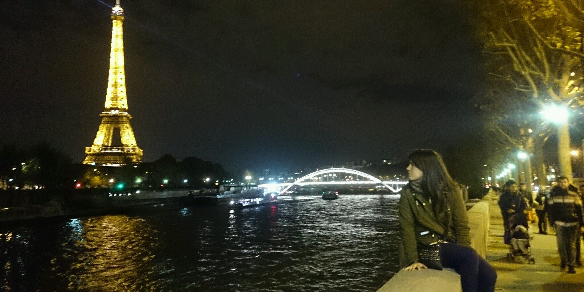 airins8's profile banner image