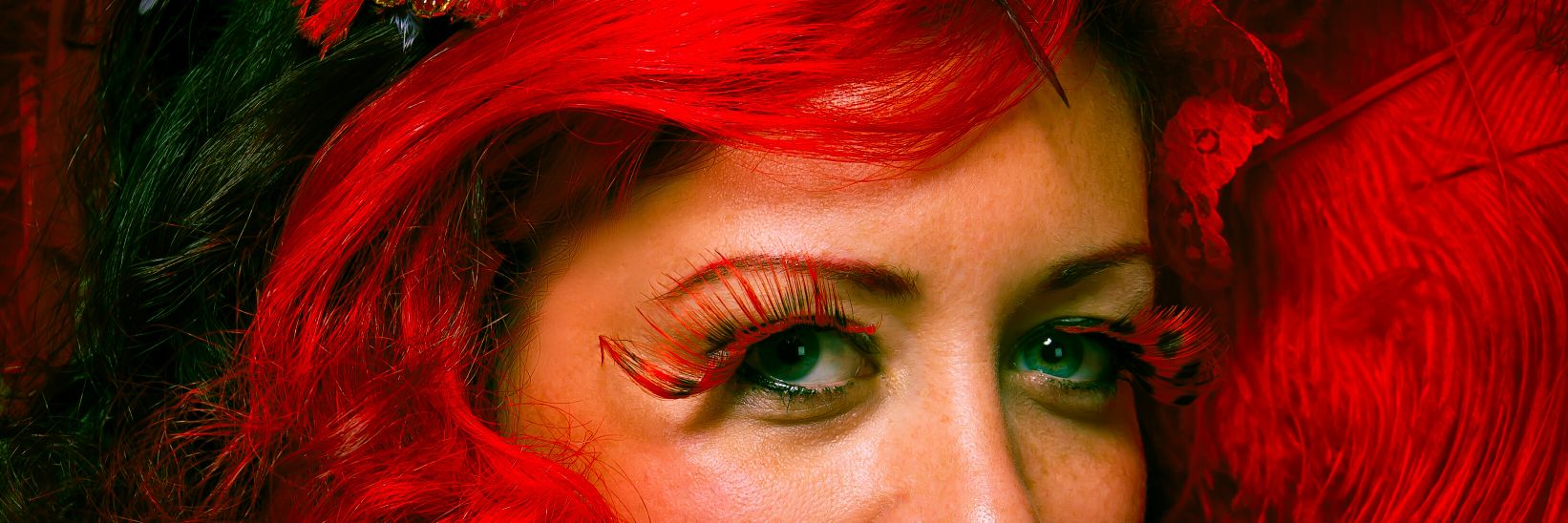 Red_Sarah's profile banner image