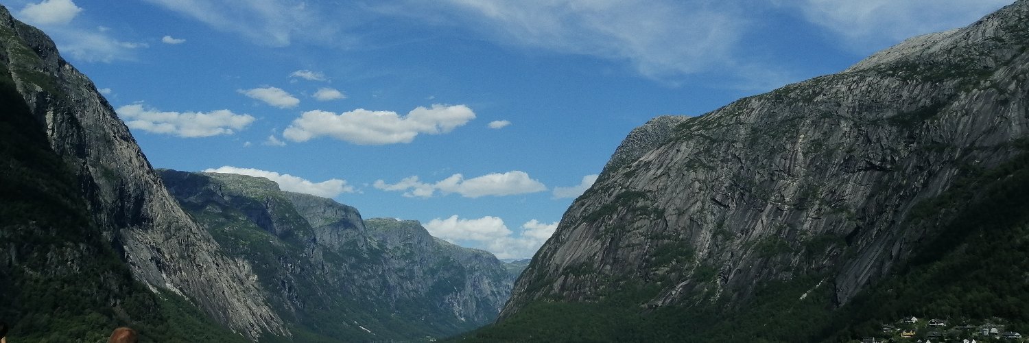 teacher81's profile banner image