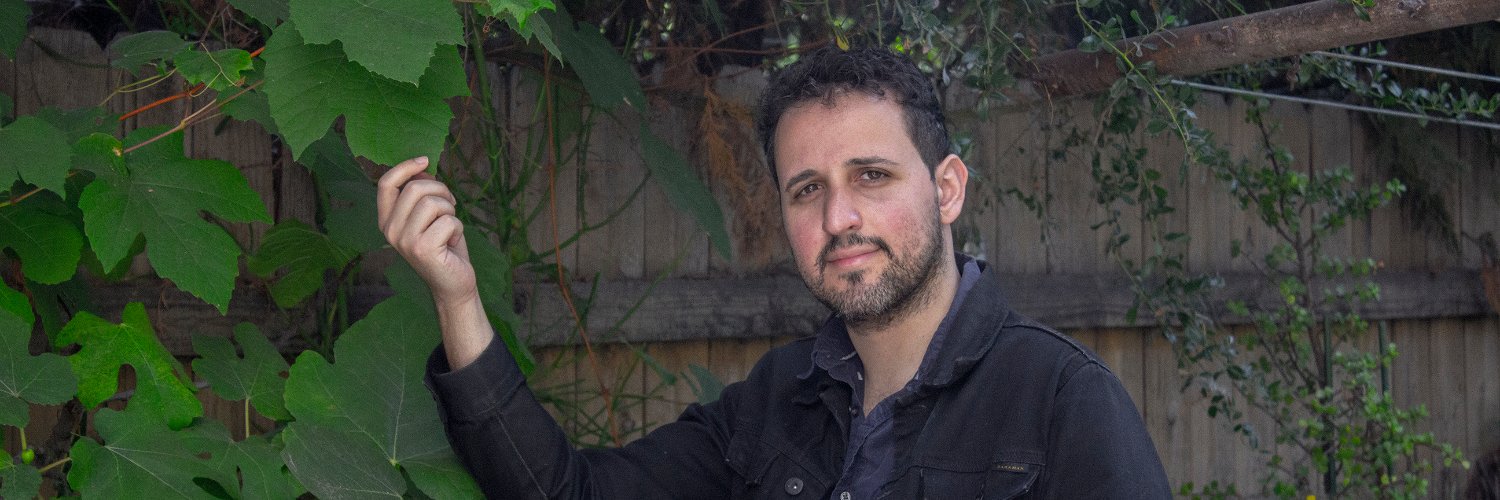 Alex Kavutskiy 🌹 🐛 banner