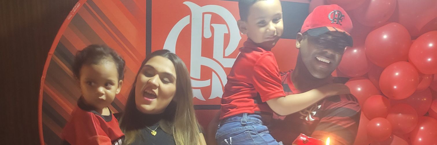 LouiseGomes's profile banner image