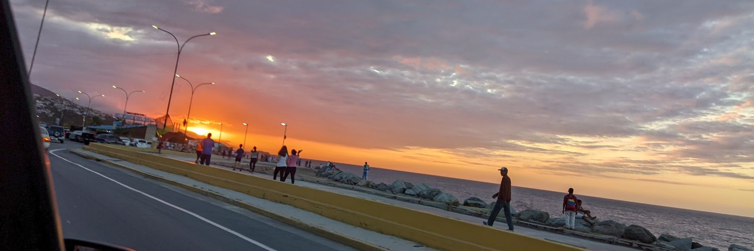 ' DelValleee💫 banner