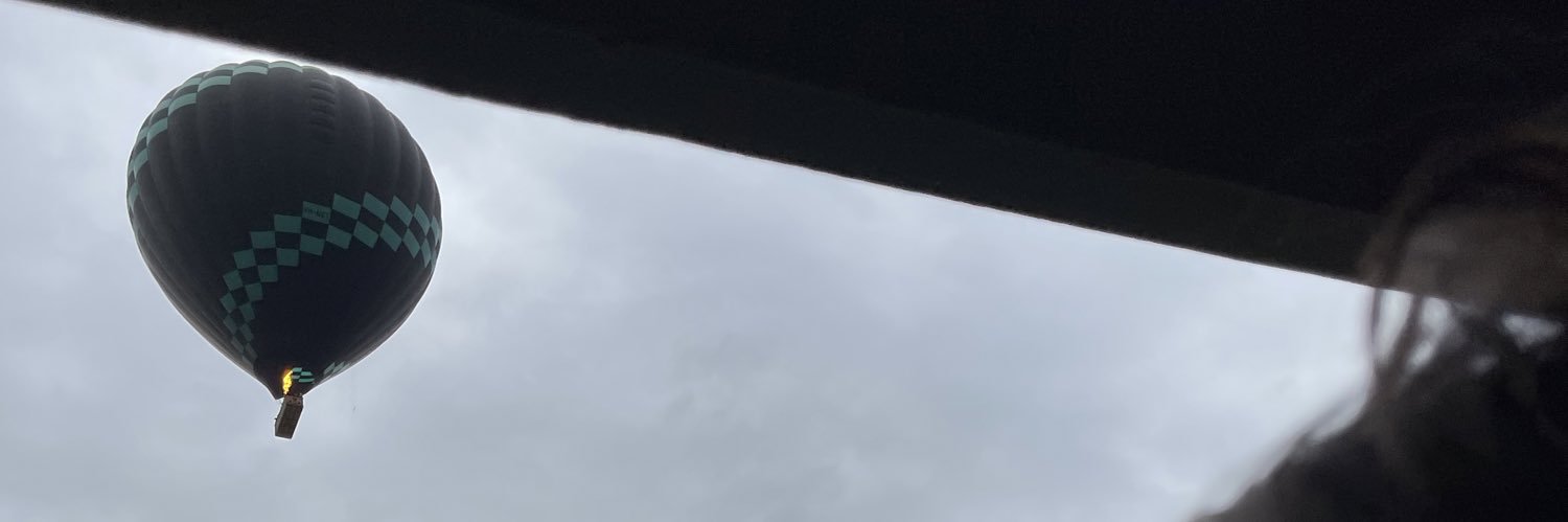 y7john's profile banner image