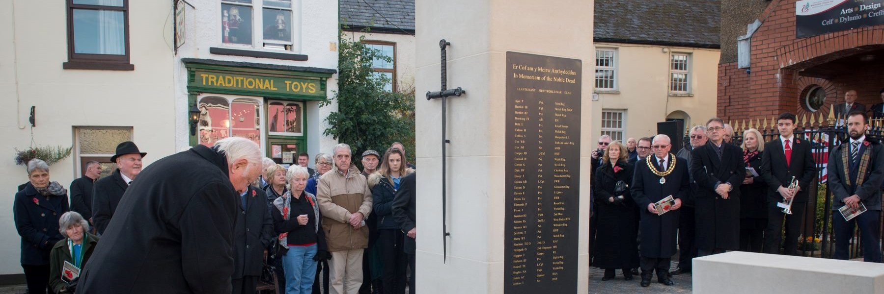 llanwarmem's profile banner image