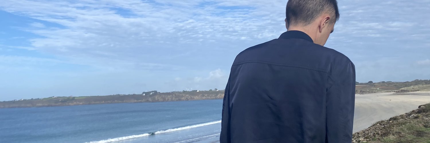ceciletr7's profile banner image