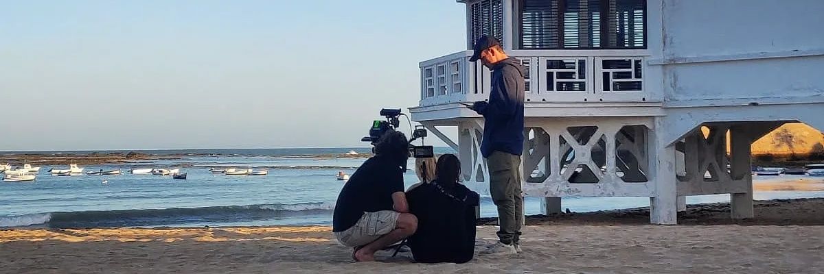 AlyFresno's profile banner image