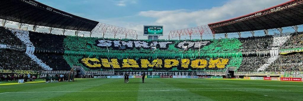 Vacnos's profile banner image