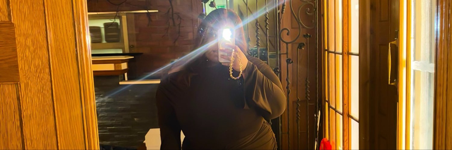 LoMarieLx's profile banner image