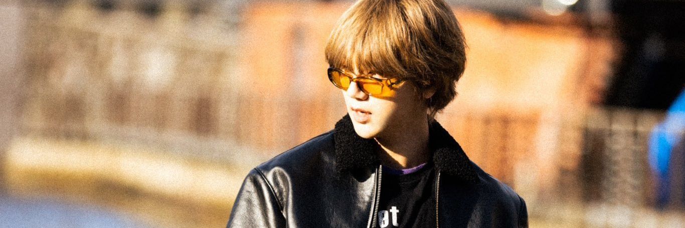 KHMT_01's profile banner image