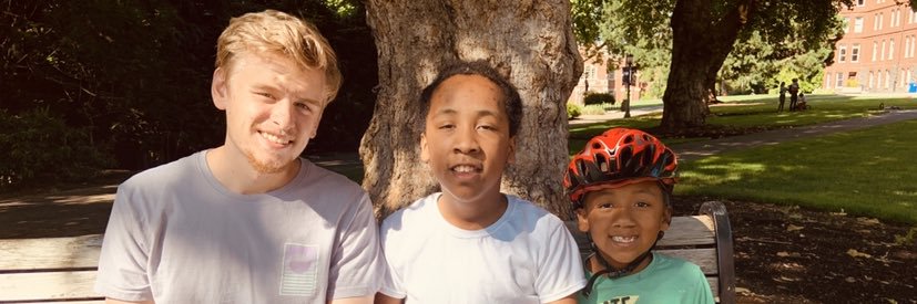 LareriaRandle's profile banner image