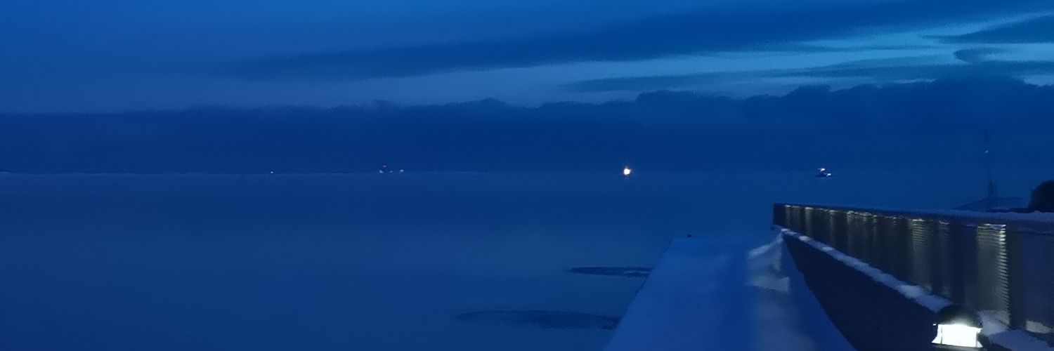 sannareuna's profile banner image