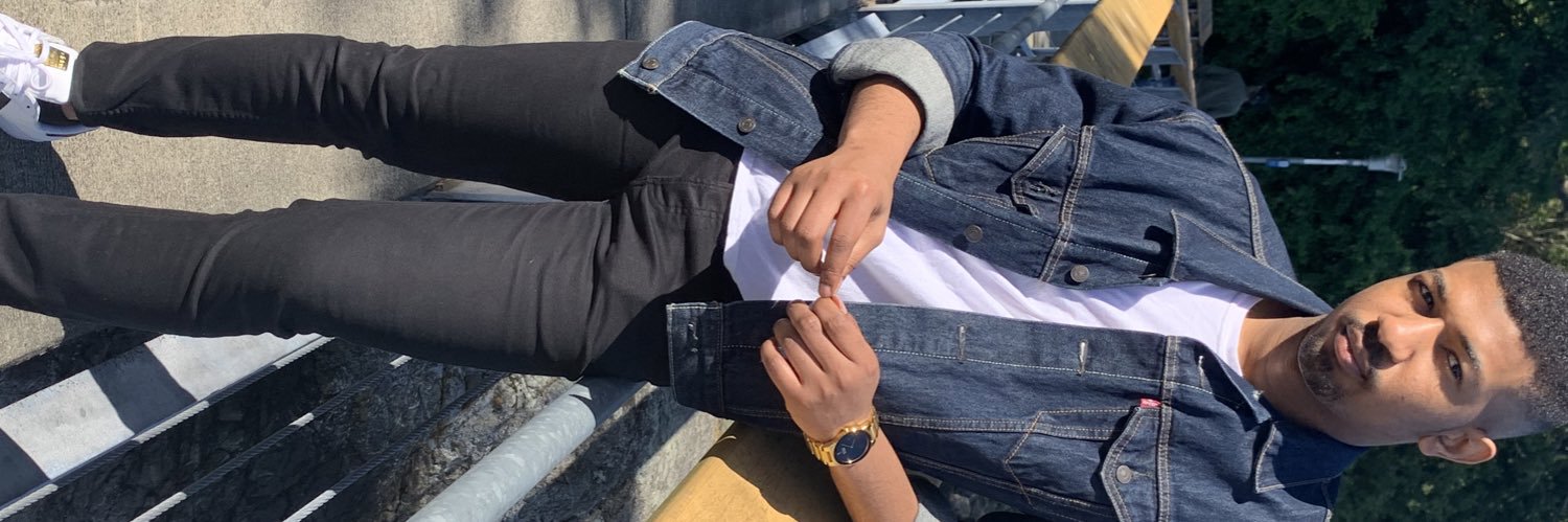 ebube_fe's profile banner image