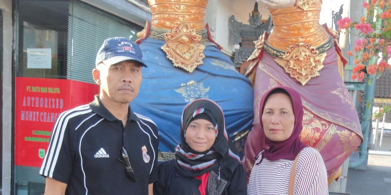 triiputri's profile banner image