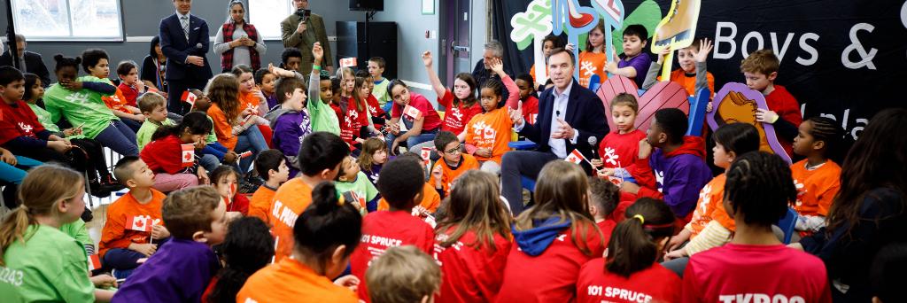 Bill Morneau banner